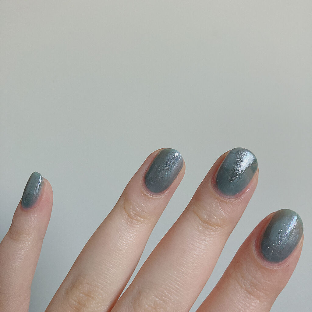 メタルカラーネイル プラチナシルバー　/キャンドゥ/マニキュアを使ったクチコミ（2枚目）