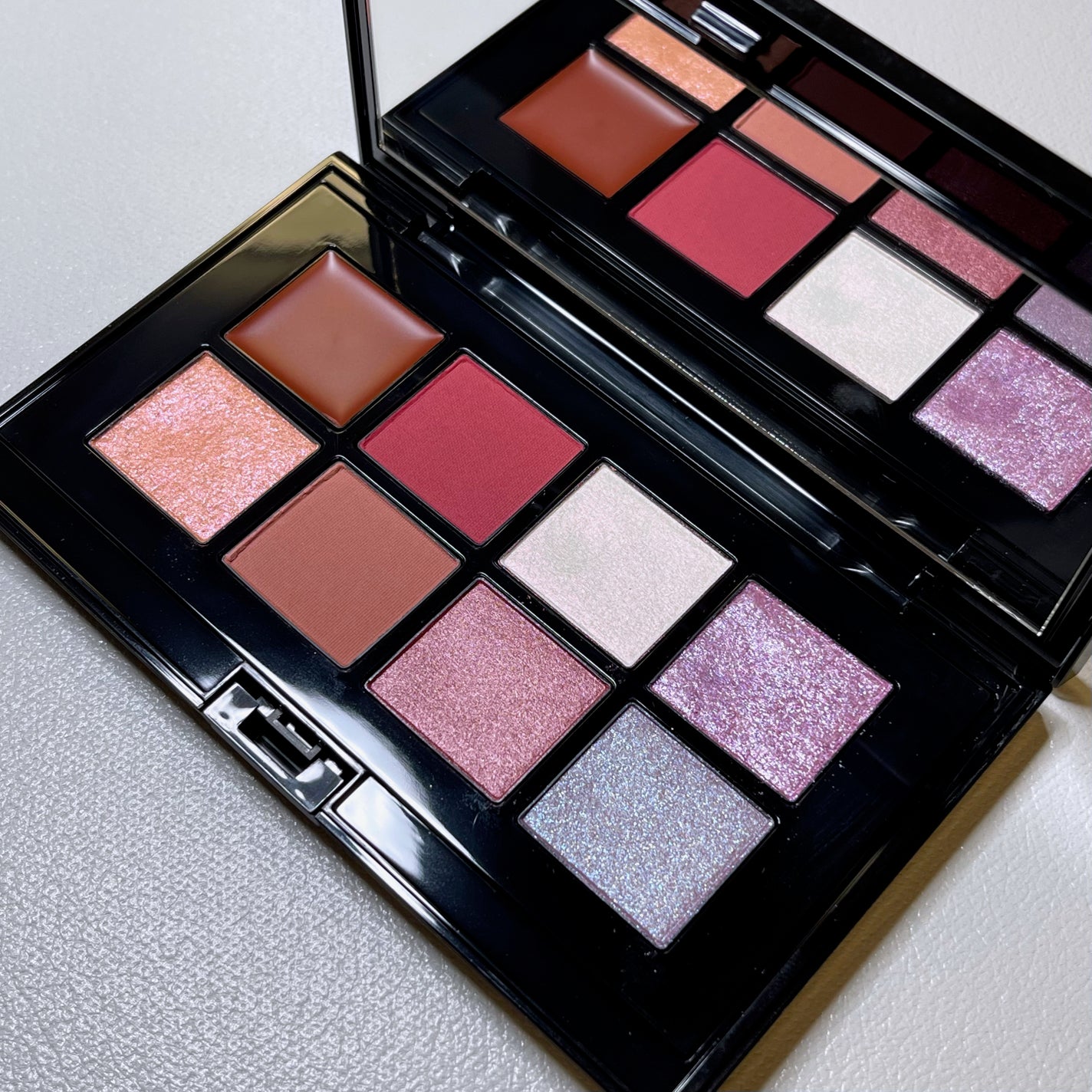 コンパクトアディクション “エターナル イン ピンク”/ADDICTION/アイシャドウパレットを使ったクチコミ(1枚目)