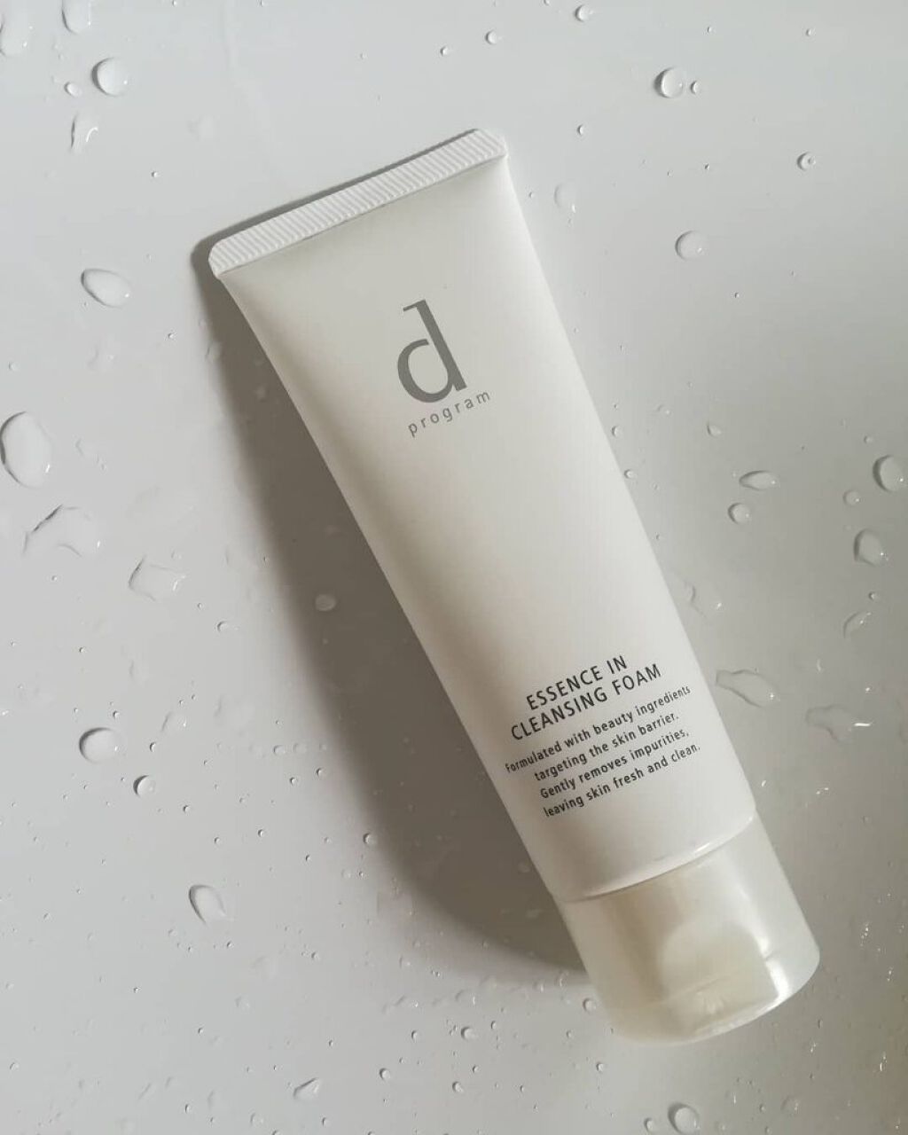 エッセンスイン クレンジングフォーム/d プログラム/洗顔フォームを使ったクチコミ（1枚目）