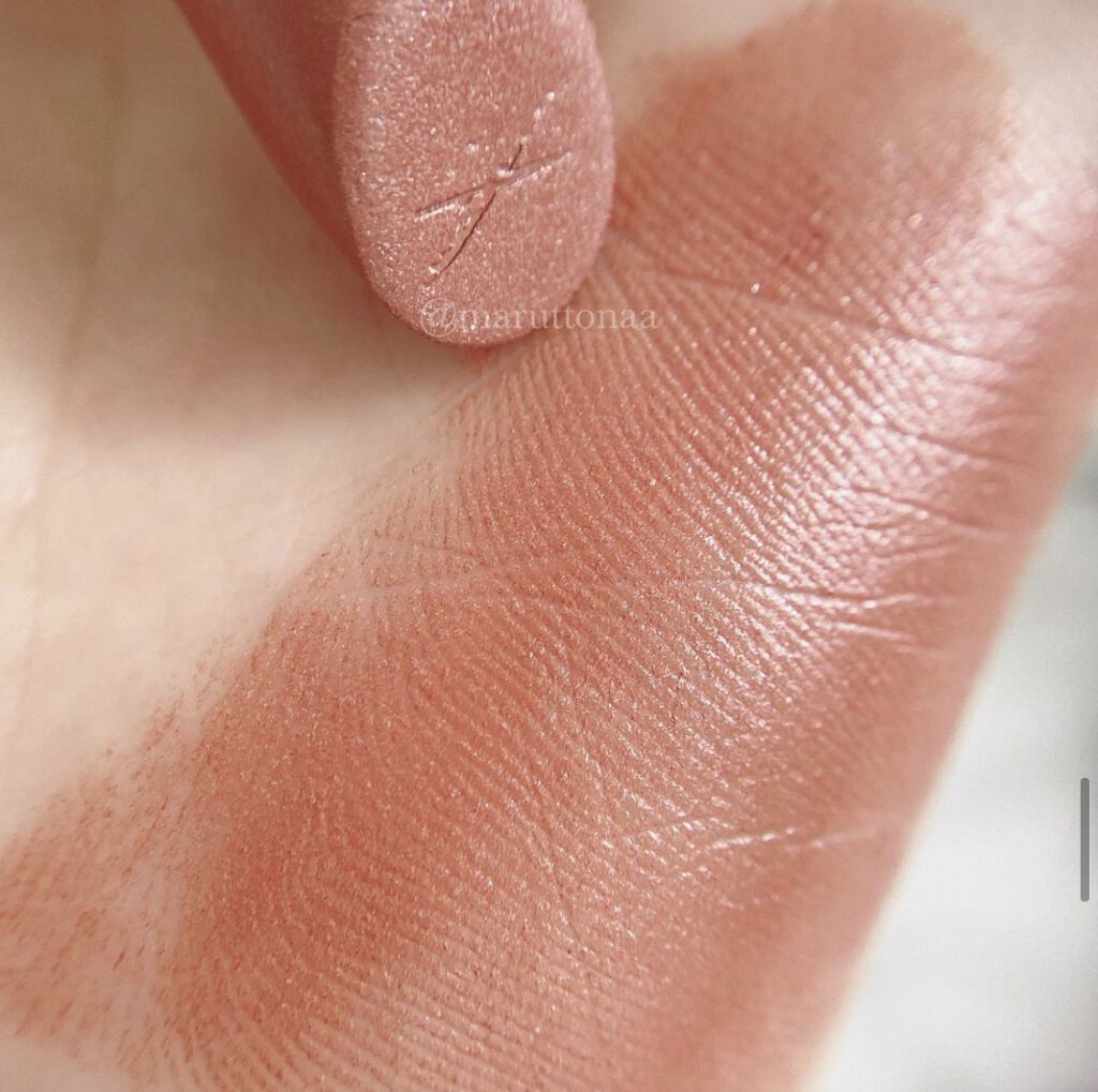 コンスピキュアス リップス/Amplitude/口紅を使ったクチコミ（3枚目）