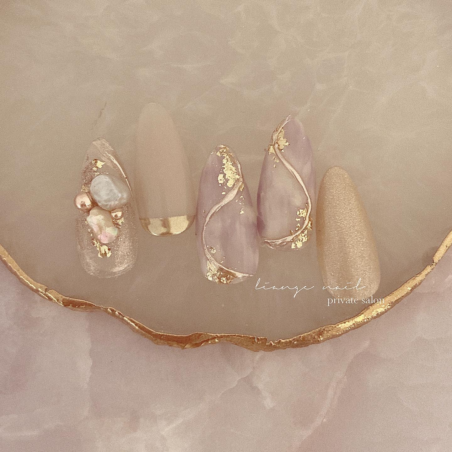 #リアンジェネイル,#柏ネイル,#ネイル,#ニュアンスネイル,#大人ニュアンスネイル,#シェルネイル,#ミラーネイル,#冬ネイルのネイルデザイン