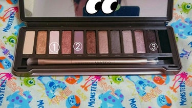 アーバンディケイ NAKED 2 パレットのクチコミ「メイクパレット編~アイシャドウ~

Urban Decay NAKED2
7000円程?
ブラ.....」（3枚目）