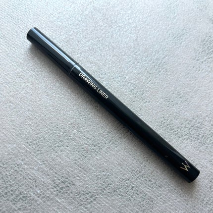 Wonjungyo ウォンジョンヨ ドローイングライナーのクチコミ「スウォッチとメイクあり↓
Wonjungyoのドローイングライナー
01リアルブラック
筆.....」(1枚目)