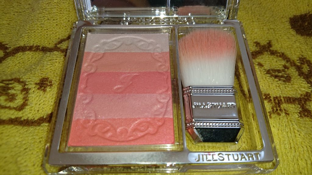 ブルーミングデュー オイルインブラッシュ/JILL STUART/パウダーチークを使ったクチコミ(1枚目)