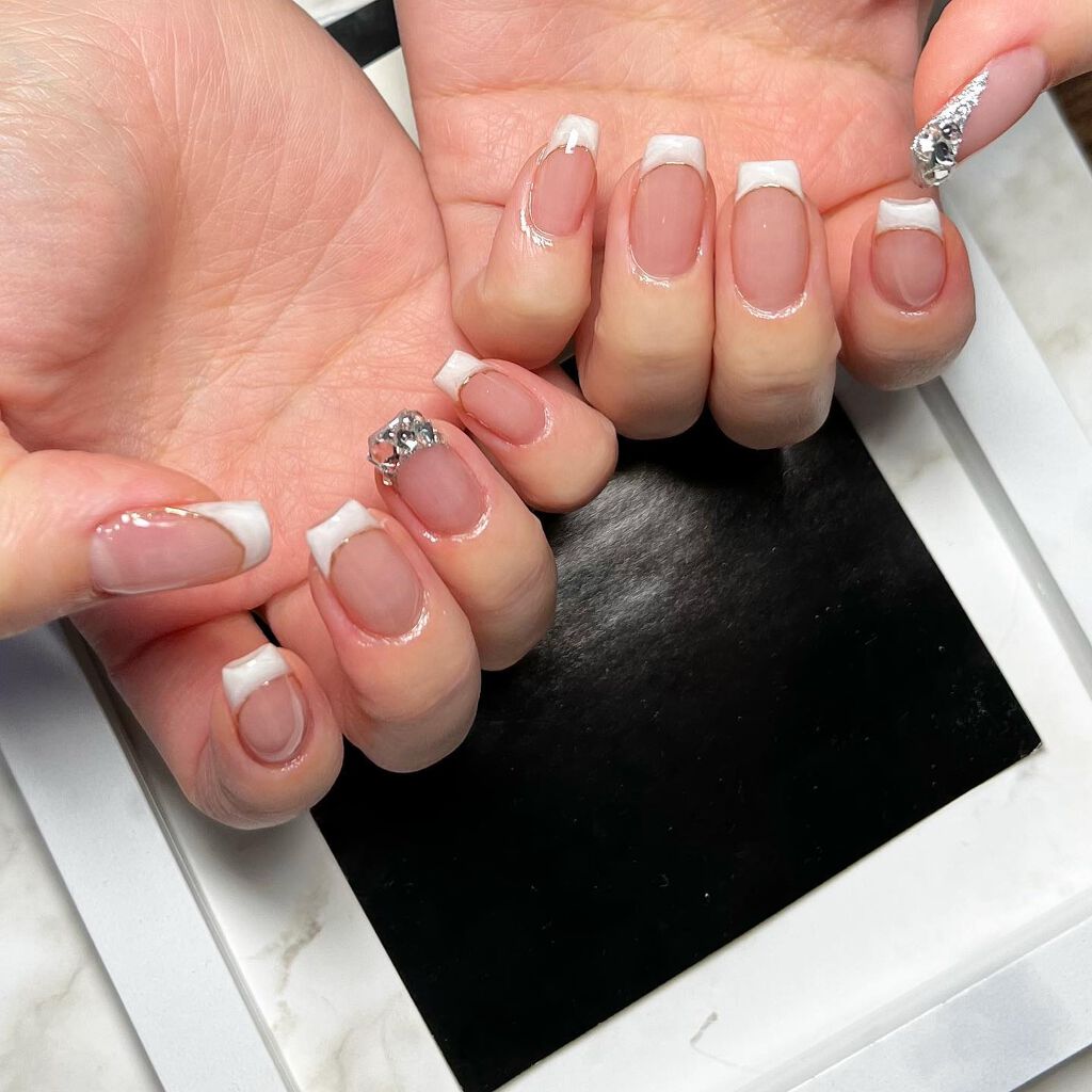 cst on LIPS 「#シンプルネイル#simplenails#simple#ブライ..」(2枚目)