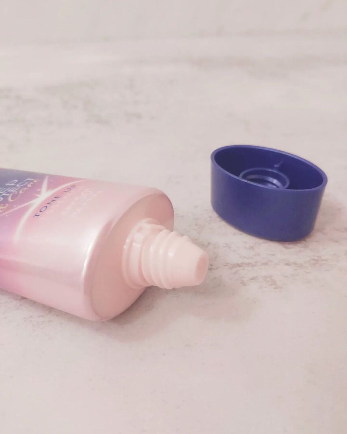 ニベアUV ディープ プロテクト&ケア トーンアップ エッセンス/ニベア/日焼け止めローションを使ったクチコミ(3枚目)