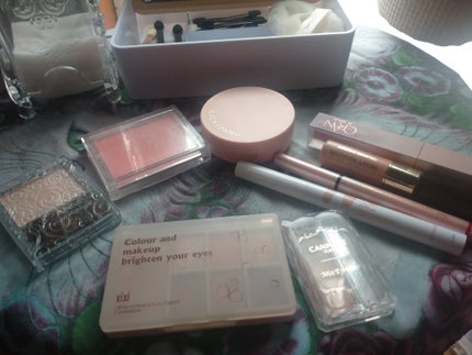 シングルカラーチーク/aZTK/パウダーチークを使ったクチコミ(2枚目)