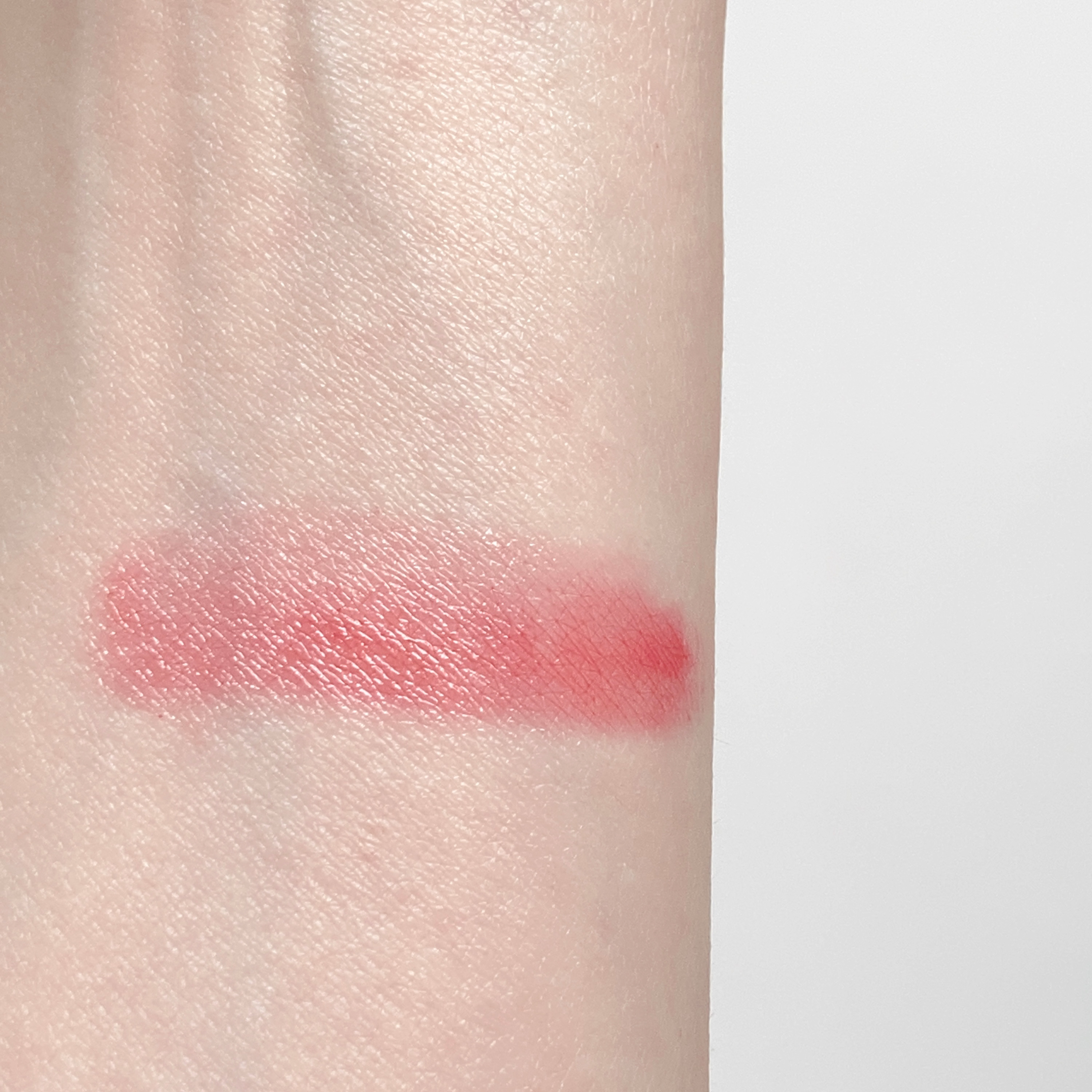 メスメリック リップスティック/CHICCA/口紅を使ったクチコミ（3枚目）