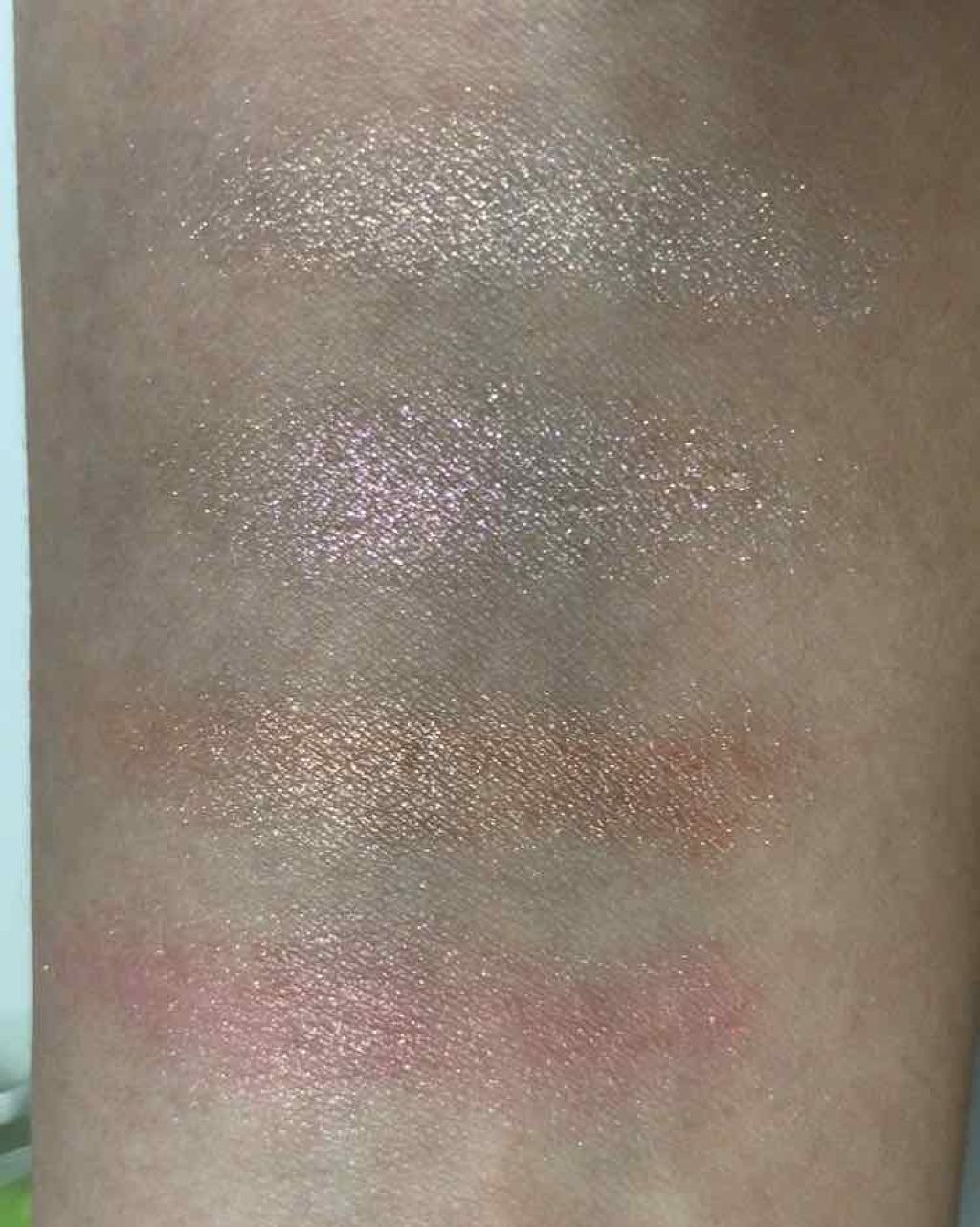 スター ディップド フェイス コンパクト ライト/M・A・C/パウダーチークを使ったクチコミ（2枚目）