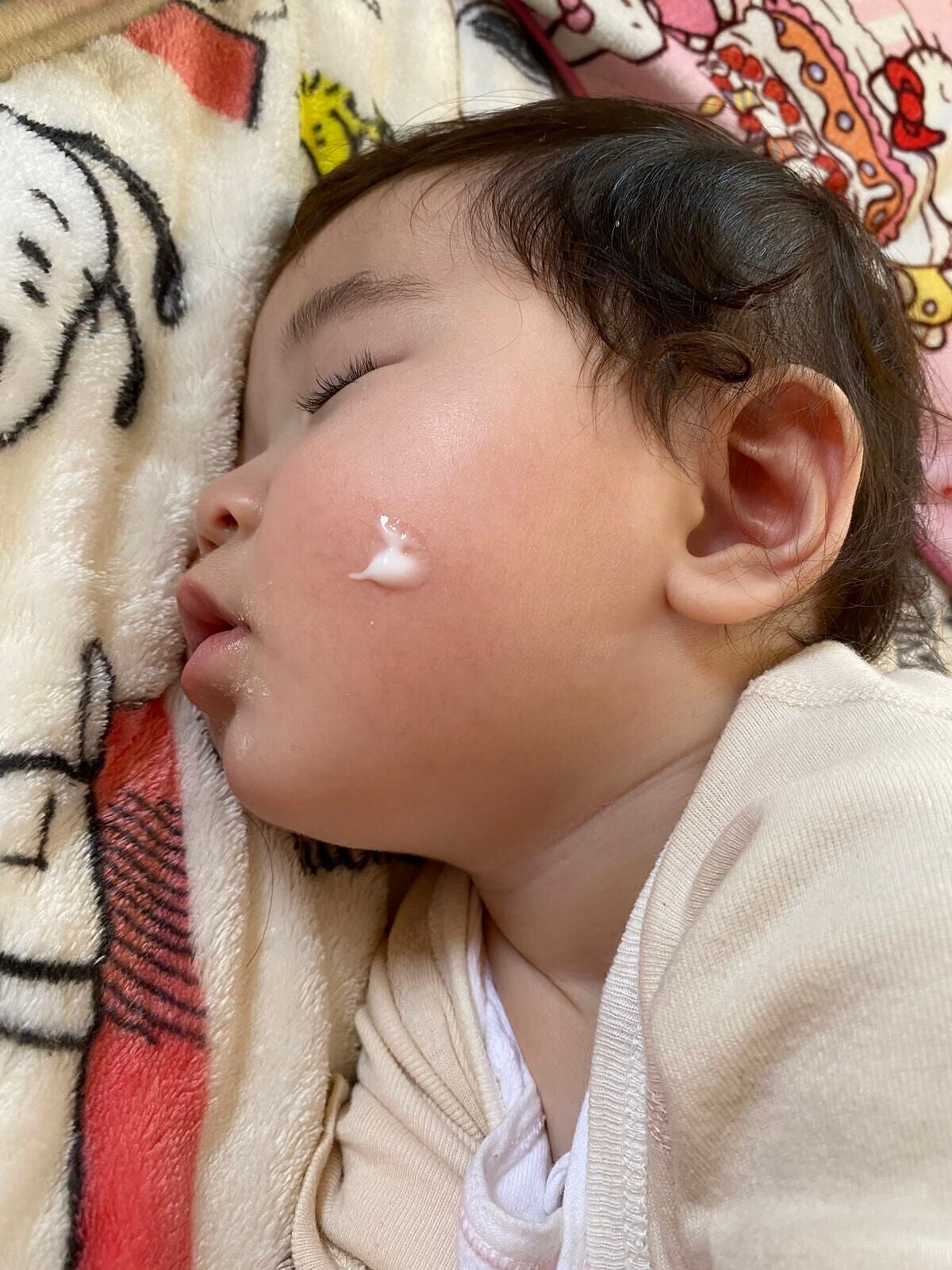 高保湿ボディミルク 無香料/カインズ/ボディミルクを使ったクチコミ(2枚目)