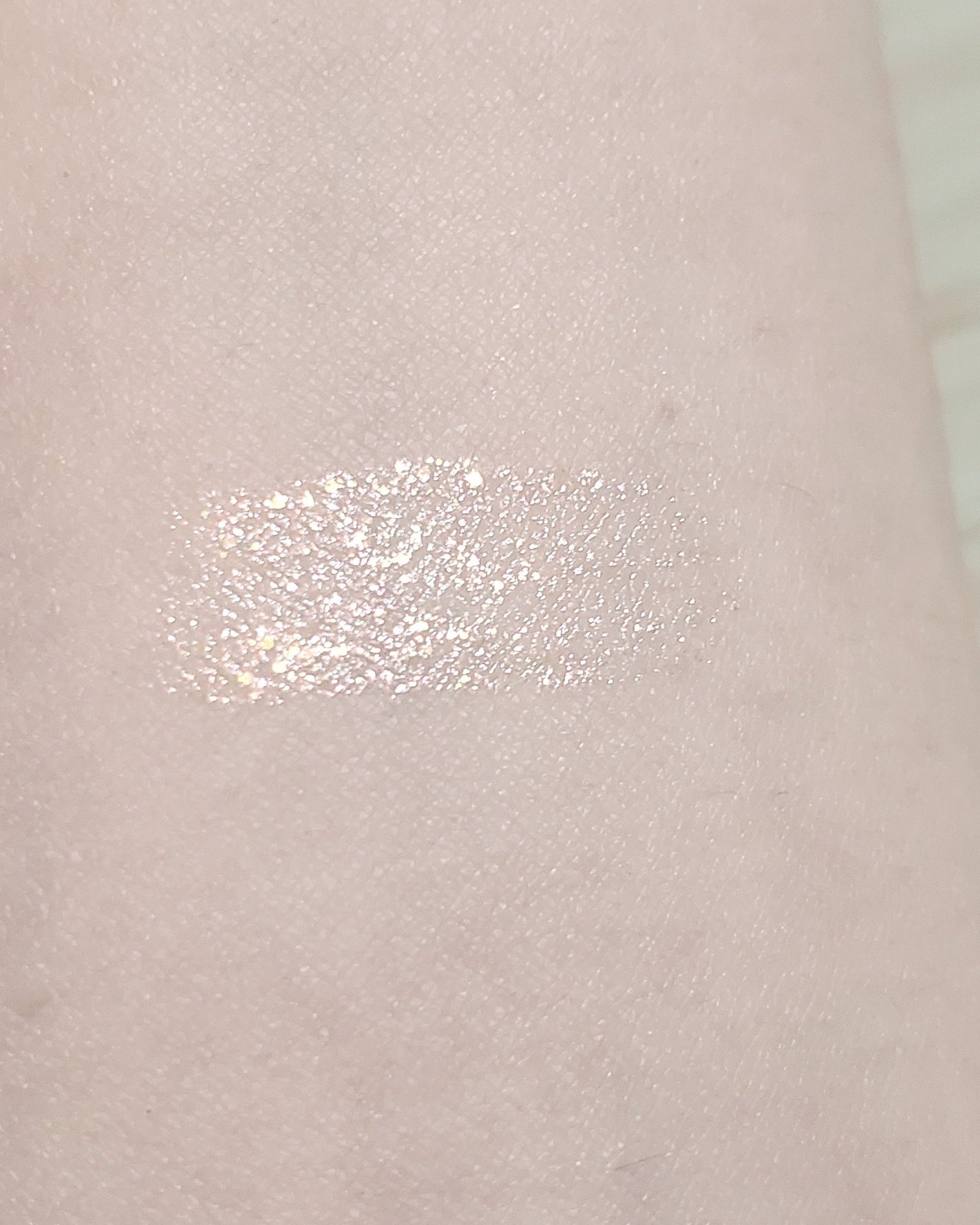リキッド グリッター シャドウ/rom&nd/グリッターを使ったクチコミ(2枚目)