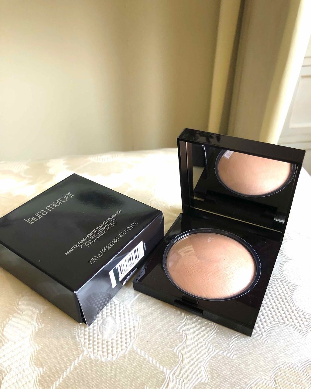 マットラディアンス ベイクドパウダー ハイライト01/ローラ メルシエ/パウダーハイライトを使ったクチコミ(1枚目)