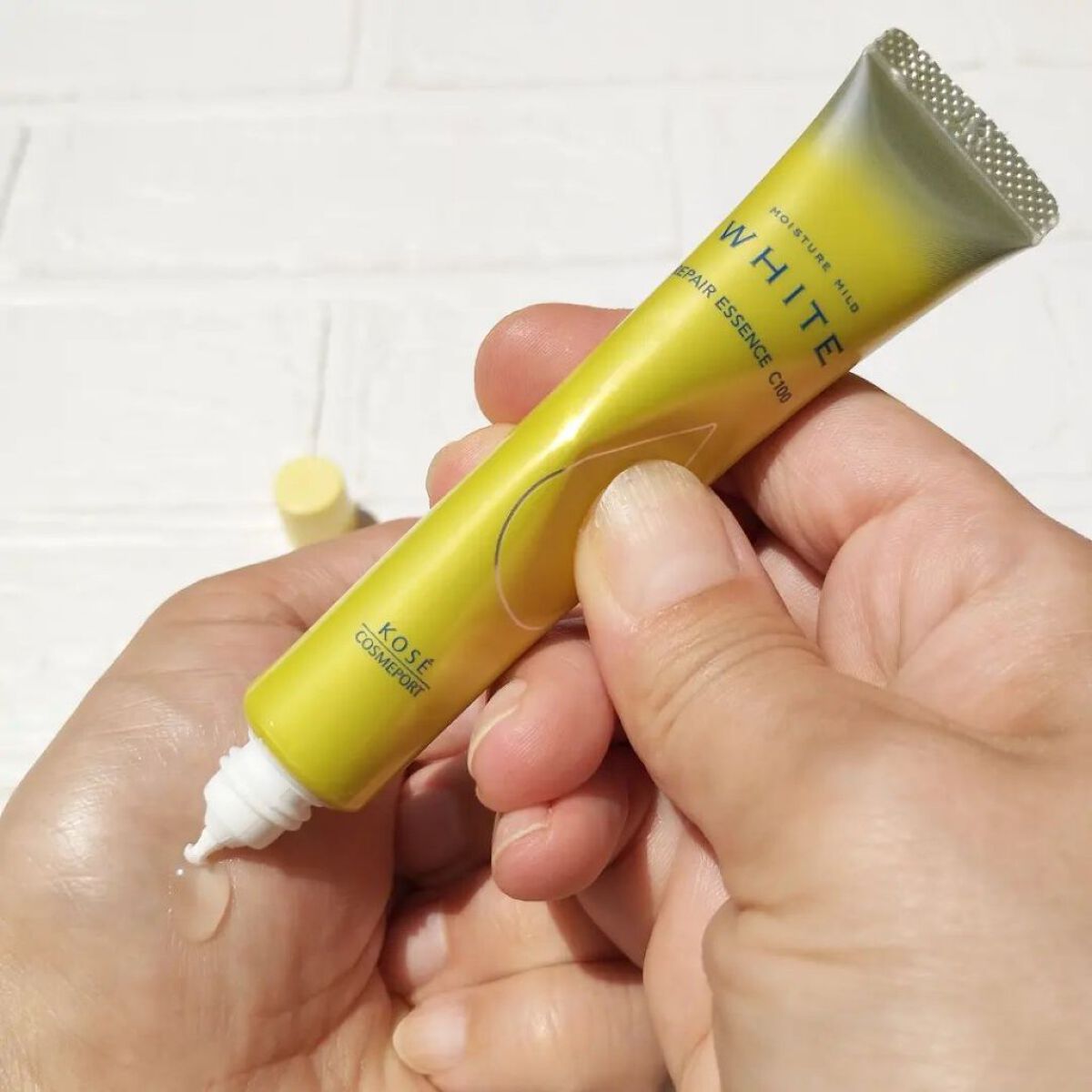 モイスチュアマイルドホワイトリペアエッセンス C100/モイスチュアマイルド ホワイト/美容液を使ったクチコミ（3枚目）