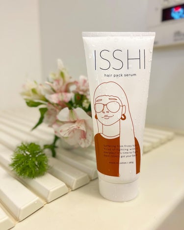 ISSHI イッシ ヘアパックセラムのクチコミ「【ISSHI ヘアパックセラム】

くせ・うねり・広がる髪が感動の
さらさらまっすぐ髪になれる.....」（2枚目）