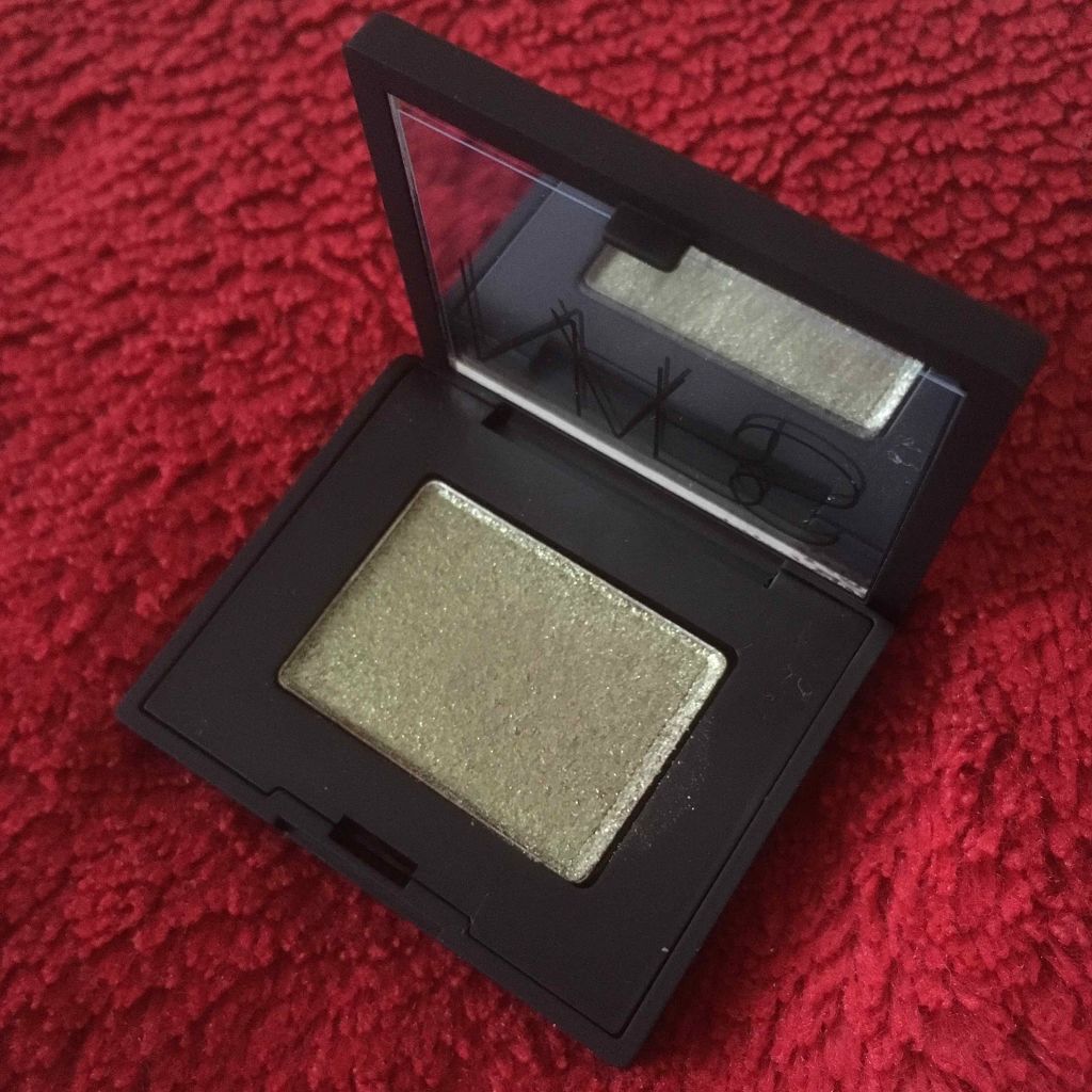 ハードワイヤードアイシャドー/NARS/単色アイシャドウを使ったクチコミ（2枚目）