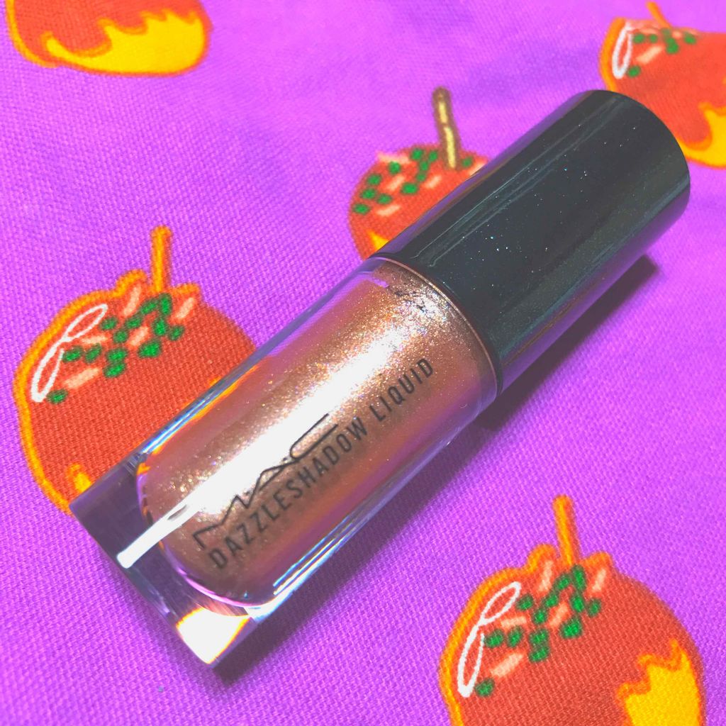 ダズルシャドウ リキッド/M・A・C/リキッドアイシャドウを使ったクチコミ(1枚目)