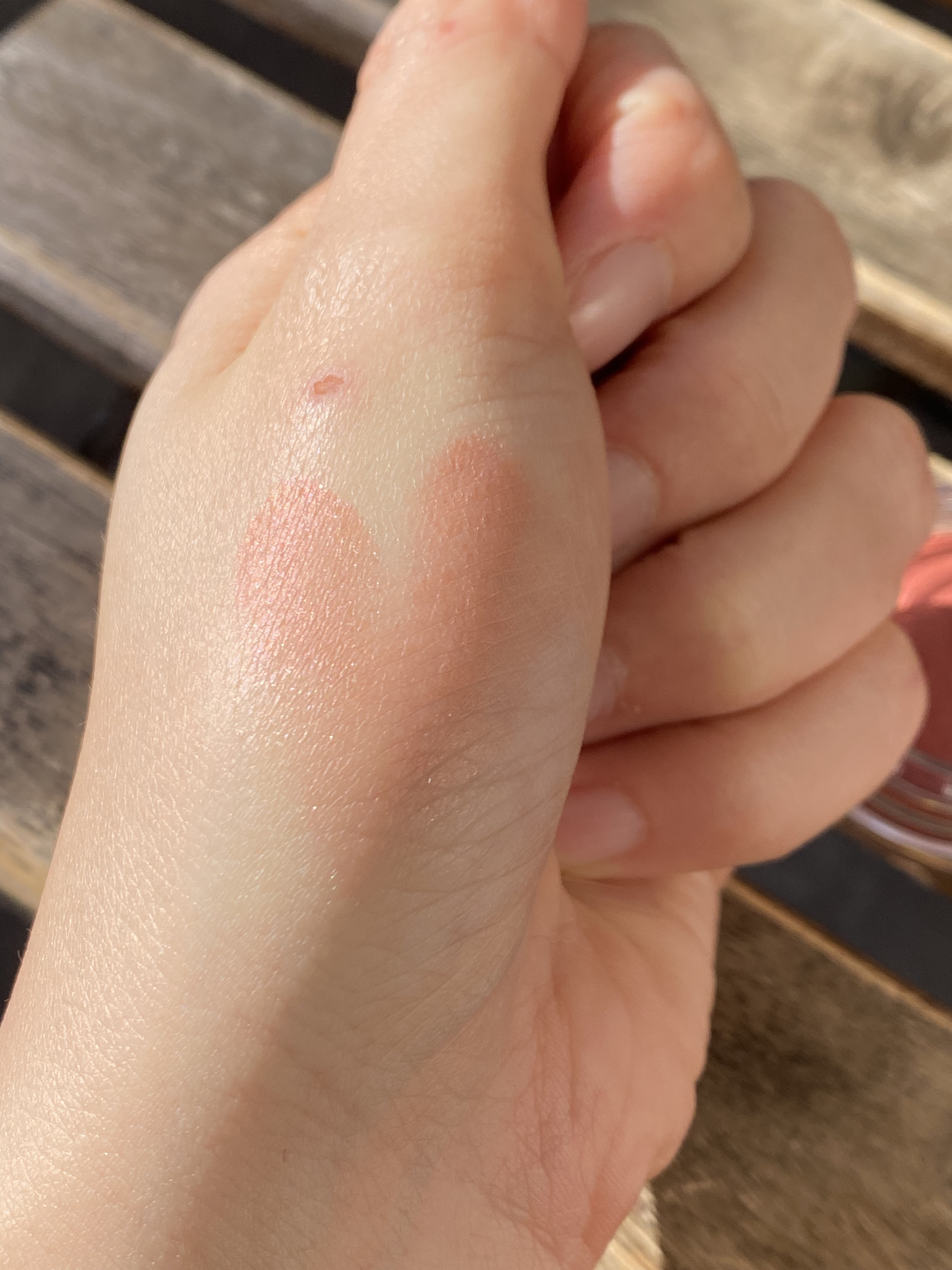 アイグロウジェム スキンシャドウ 10G vintage red/DECORTÉ/ジェル・クリームアイシャドウを使ったクチコミ（3枚目）