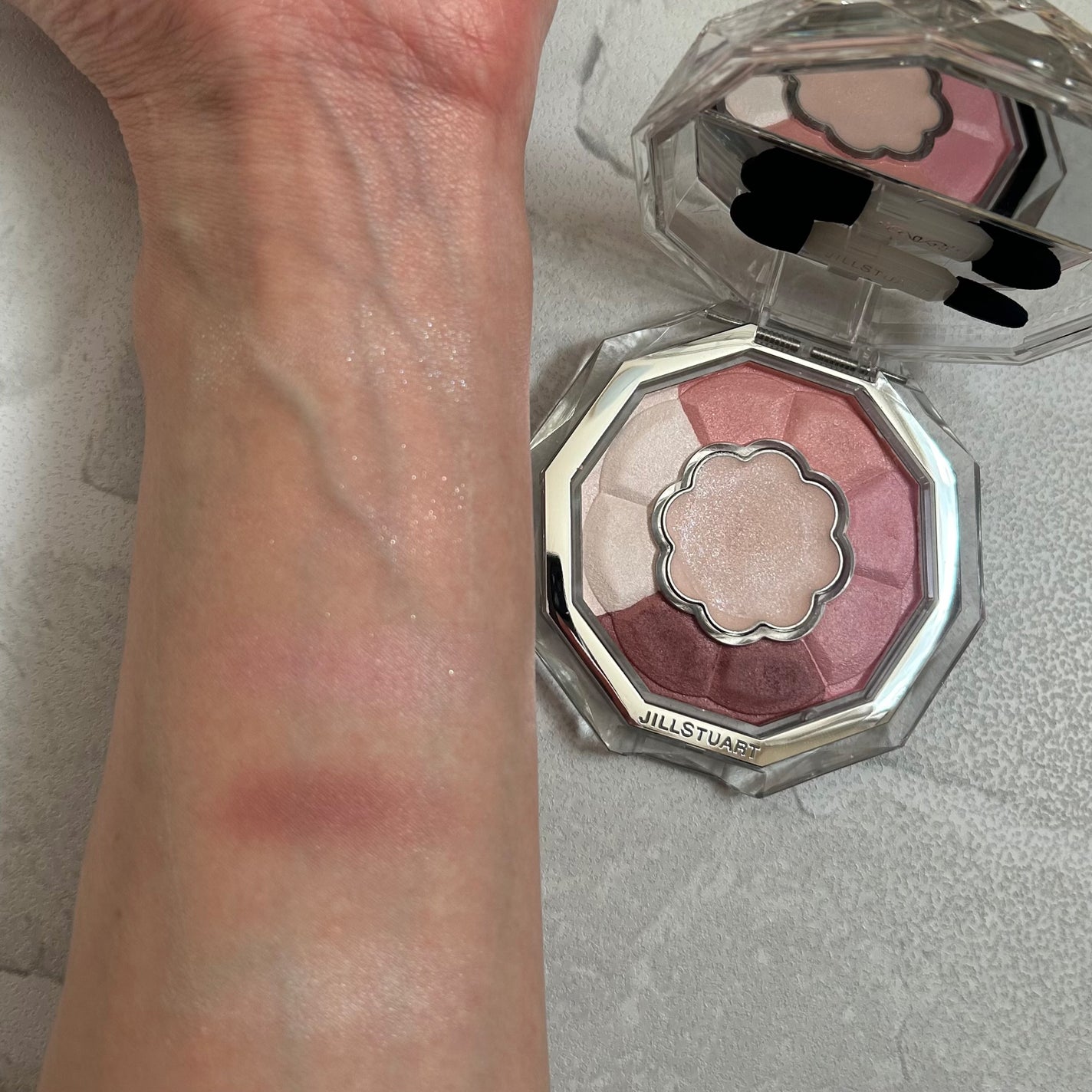ジルスチュアート ブルームクチュール アイズ/JILL STUART/アイシャドウパレットを使ったクチコミ(5枚目)