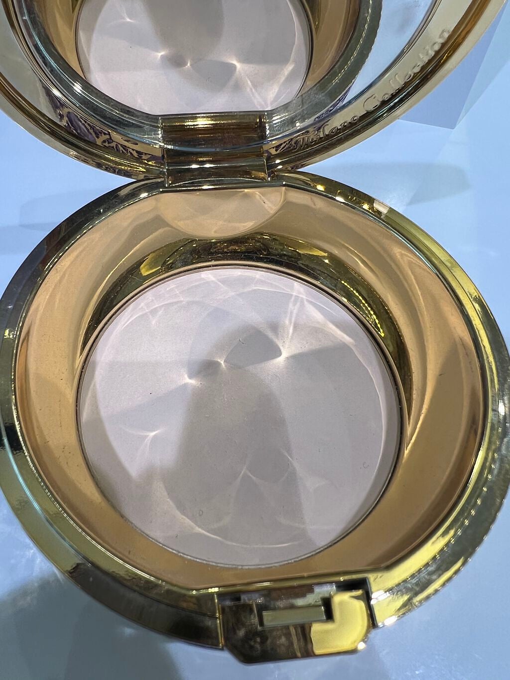 フェースアップパウダー 2022/ミラノコレクション/プレストパウダーを使ったクチコミ(2枚目)