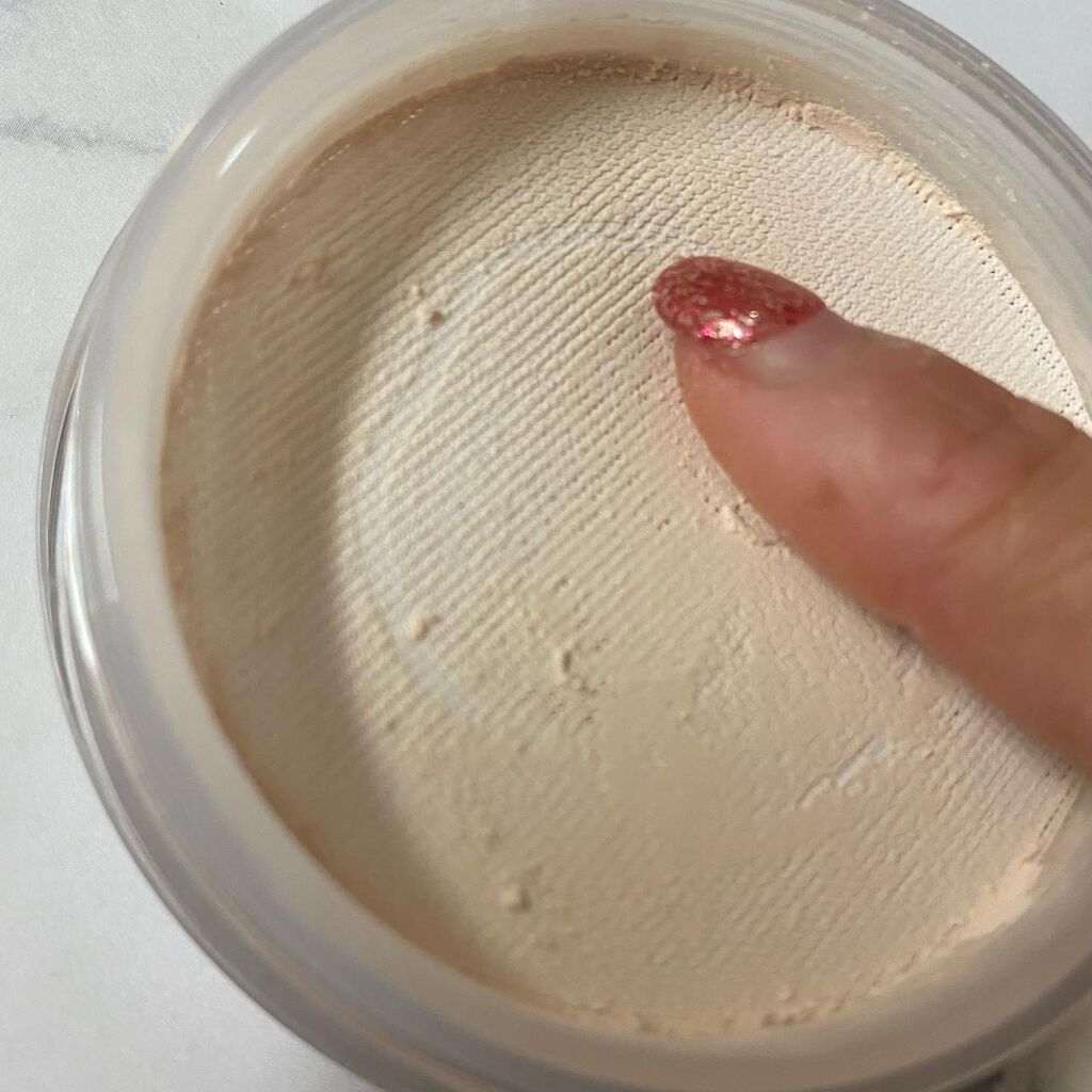 シンクロスキン インビジブル シルク ルースパウダー ラディアント/SHISEIDO/ルースパウダーを使ったクチコミ(4枚目)