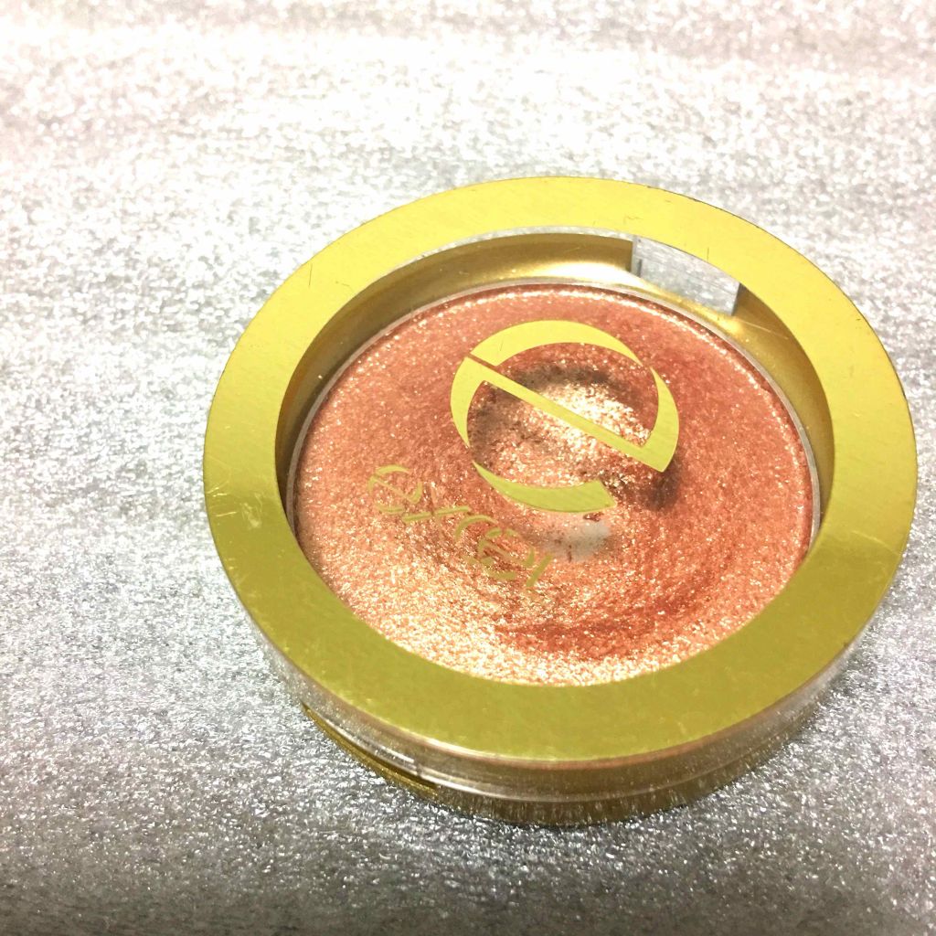 シャイニーシャドウ N/excel/単色アイシャドウを使ったクチコミ(1枚目)