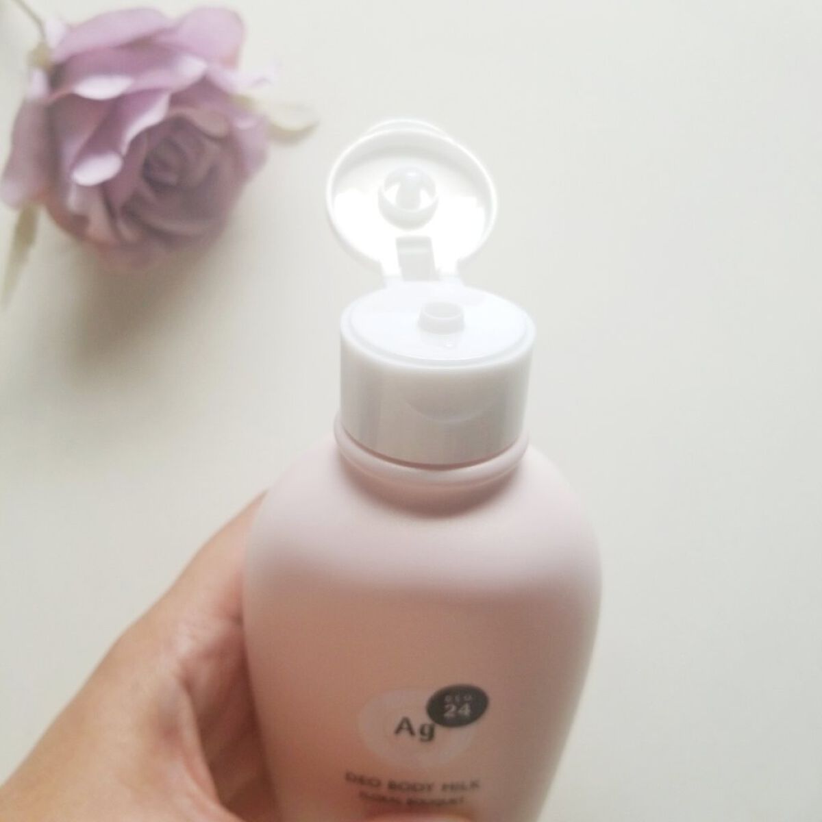 デオドラントボディミルク フローラルブーケ/エージーデオ24/ボディミルクを使ったクチコミ（2枚目）