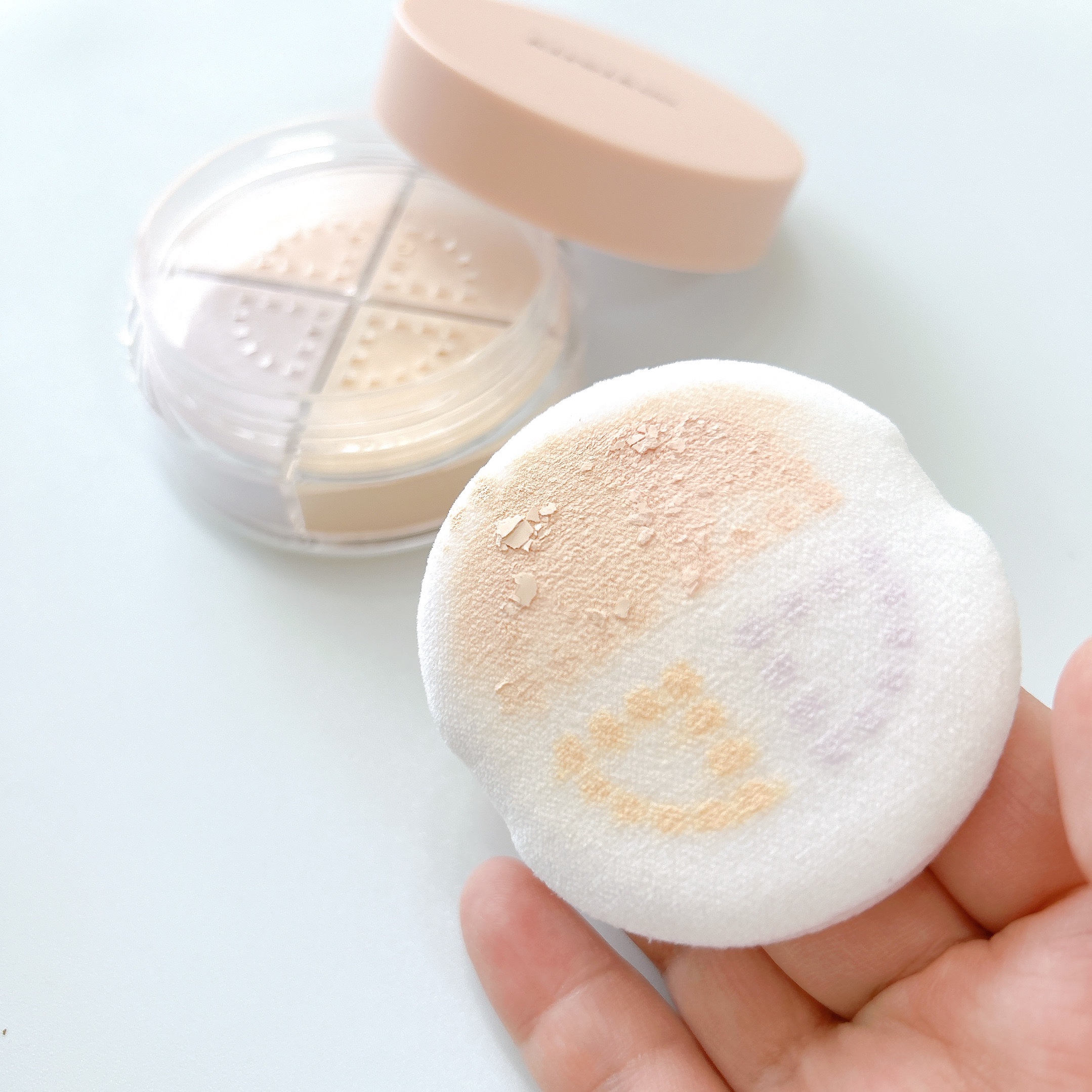 4カラーフェイスパウダー/Kirei&co./ルースパウダーを使ったクチコミ（2枚目）