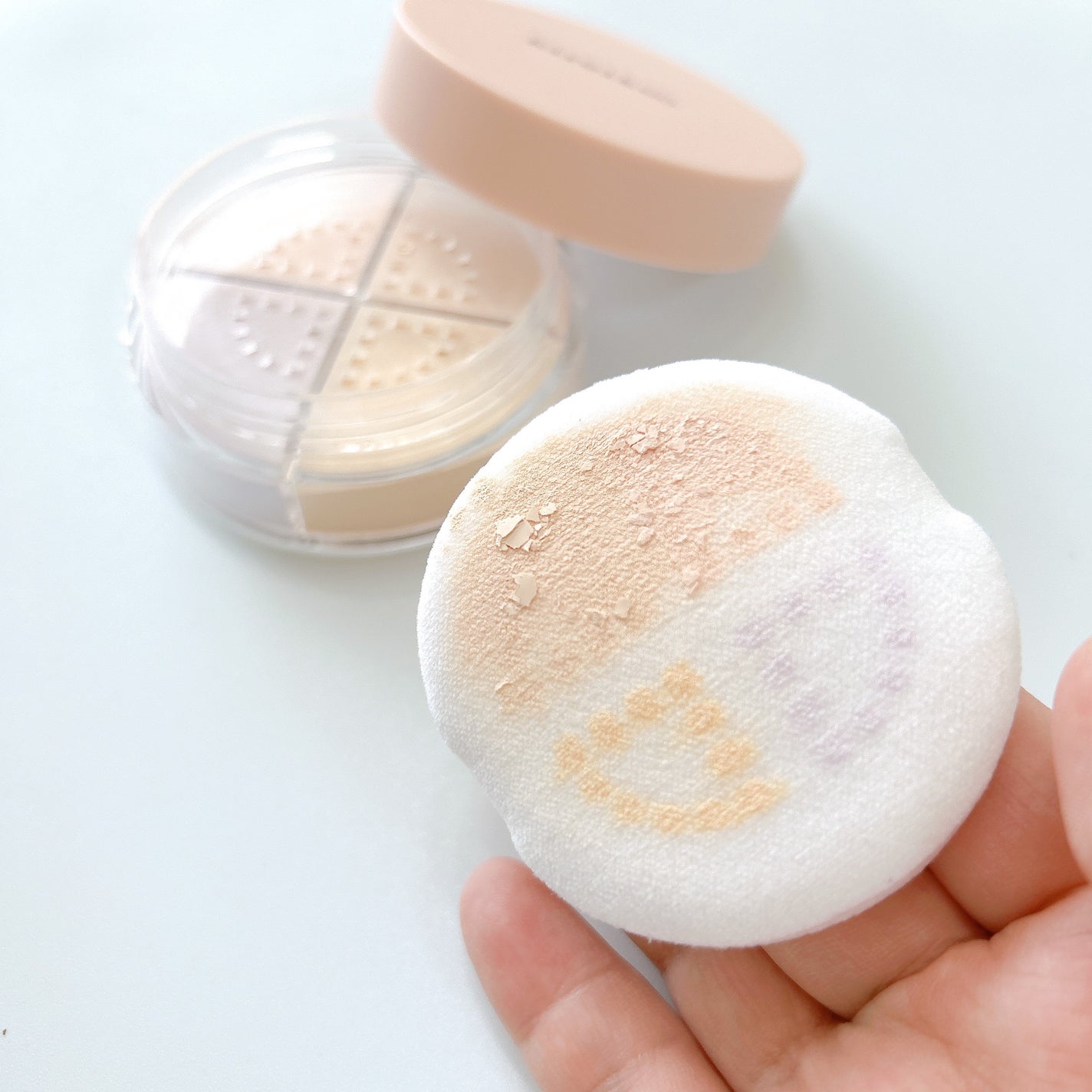 4カラーフェイスパウダー/Kirei&co./ルースパウダーを使ったクチコミ(2枚目)