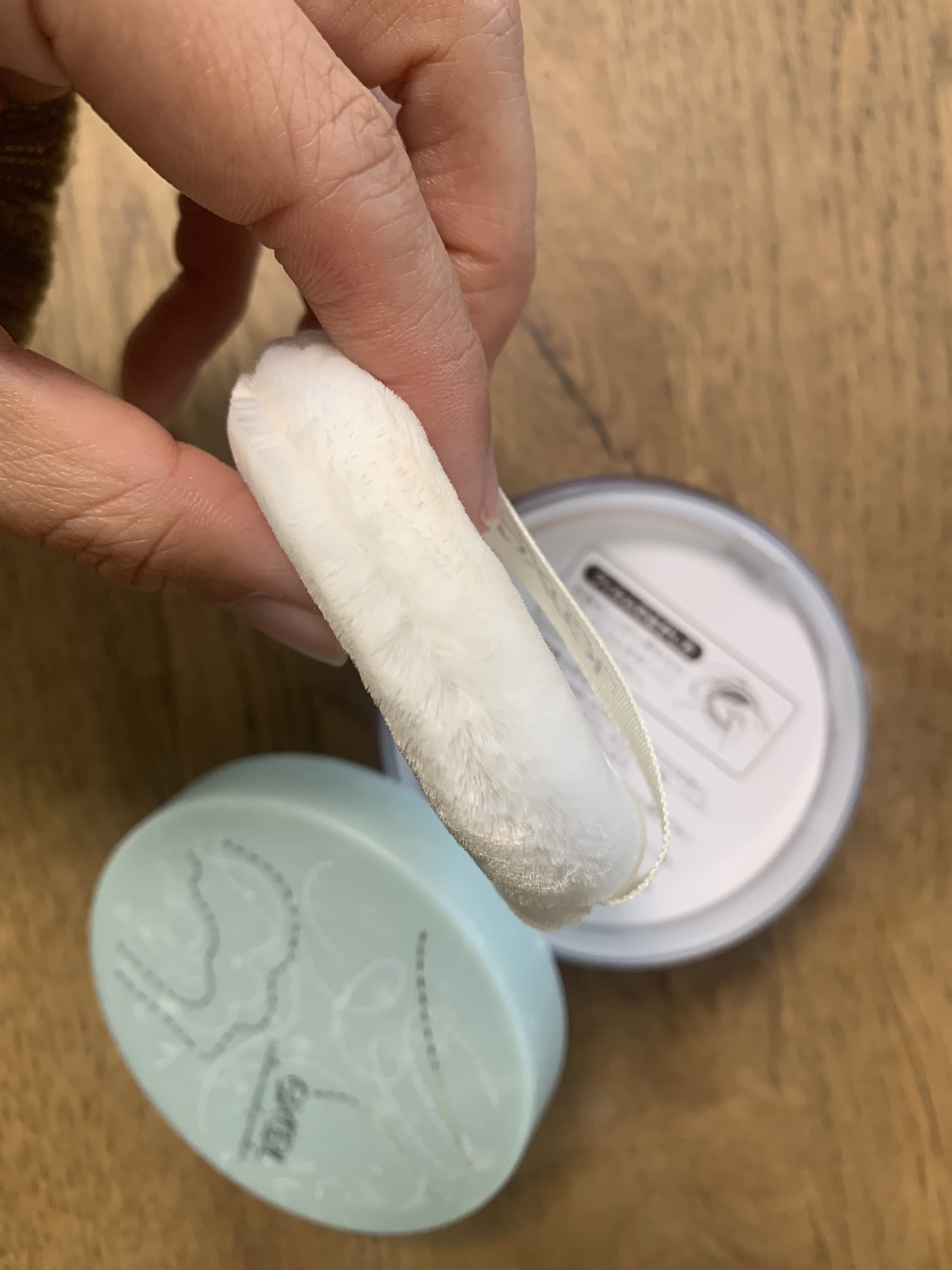 エクセル エクストラリッチパウダー'24 01 ピーチベージュ/excel/ルースパウダーを使ったクチコミ（2枚目）