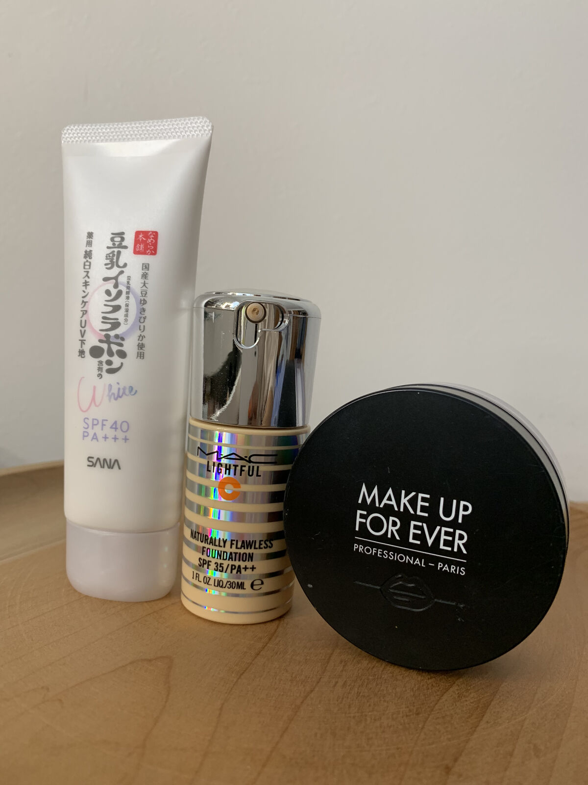 ライトフル C+ ナチュラリー フローレス SPF 35 ファンデーション/M・A・C/リキッドファンデーションを使ったクチコミ（1枚目）