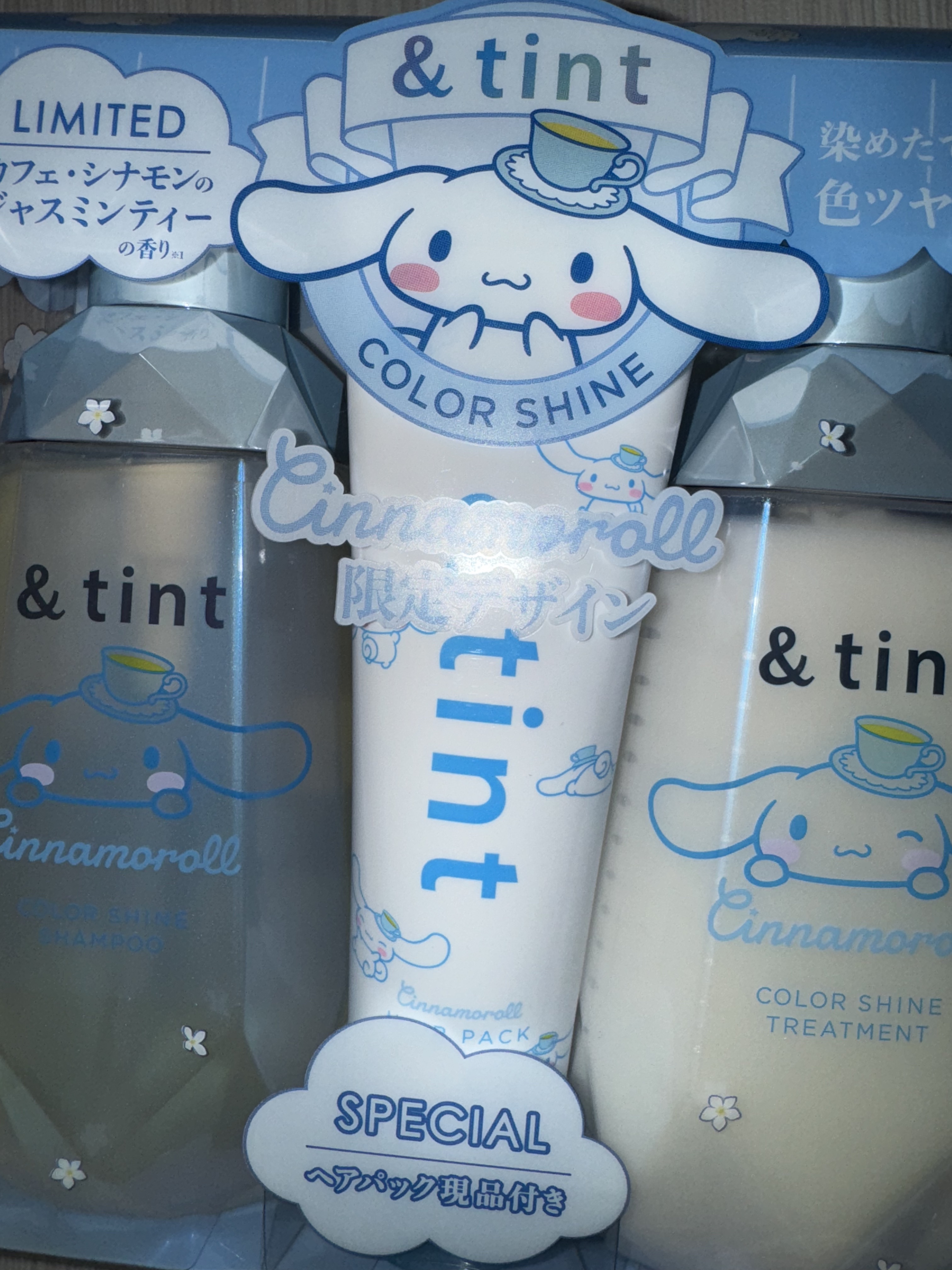 アンドティント カラーシャイン  シナモロール トリプルセット/&tint/市販シャンプーを使ったクチコミ（1枚目）