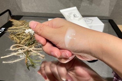 ラメラモイスチャーセラム/LINOAGE/美容液を使ったクチコミ(3枚目)