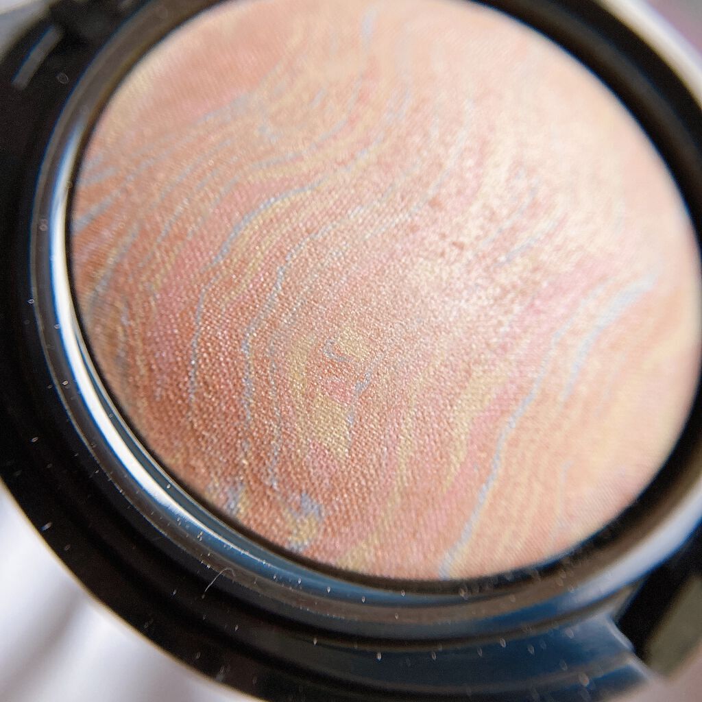 マーブルハイライター/LB/パウダーチークを使ったクチコミ(4枚目)