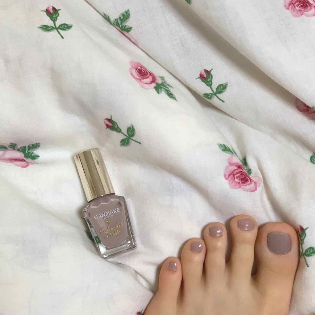 カラフルネイルズ/キャンメイク/マニキュアを使ったクチコミ(2枚目)