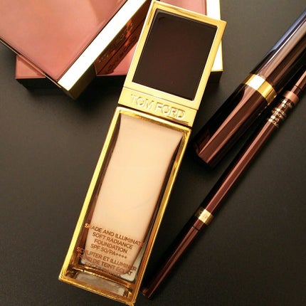 シェイド アンド イルミネイト ソフト ラディアンス ファンデーション SPF 50/TOM FORD BEAUTY/リキッドファンデーションを使ったクチコミ(1枚目)