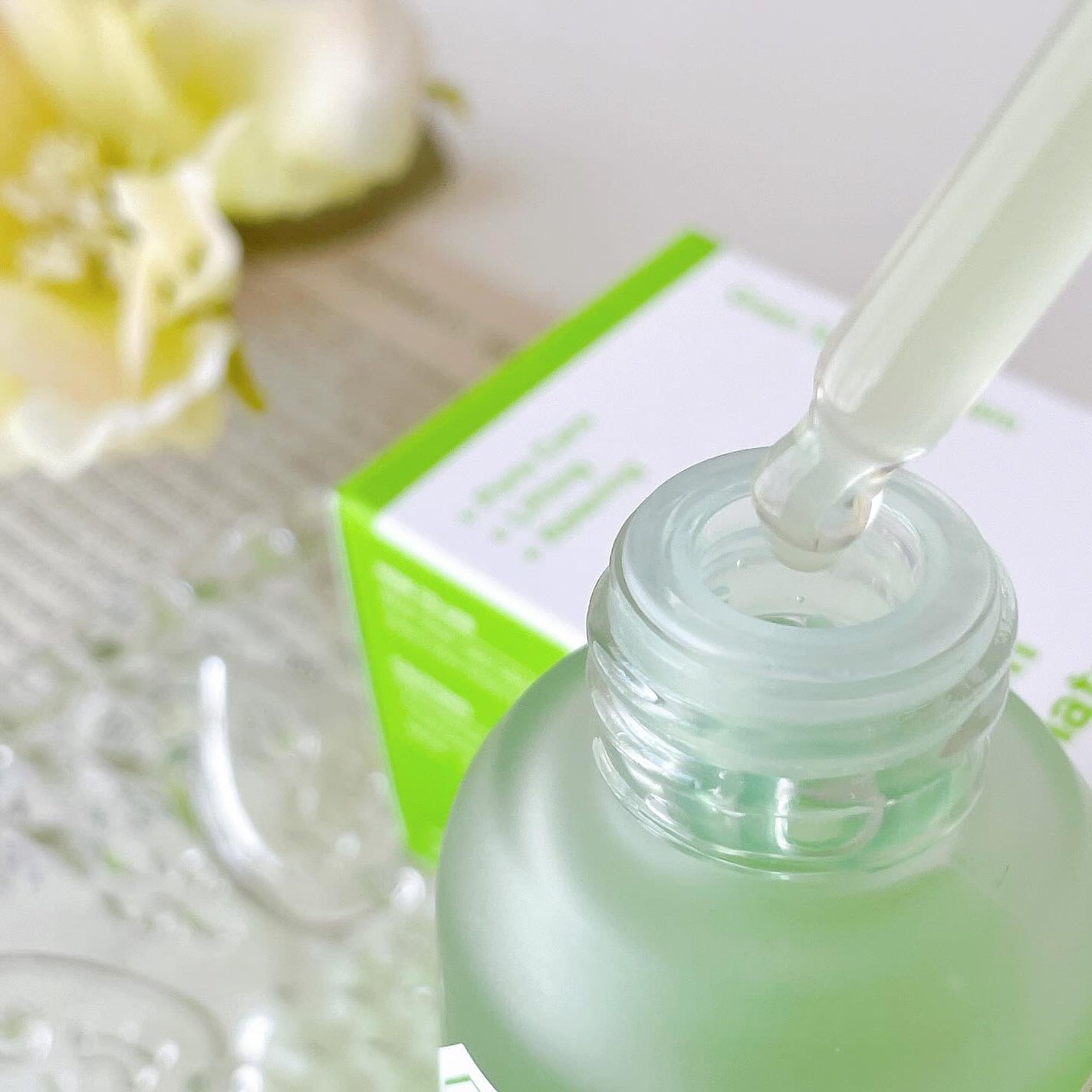 グリーントマトポアリフティングアンプル+/SUNGBOON EDITOR(成分エディター)/美容液を使ったクチコミ(3枚目)