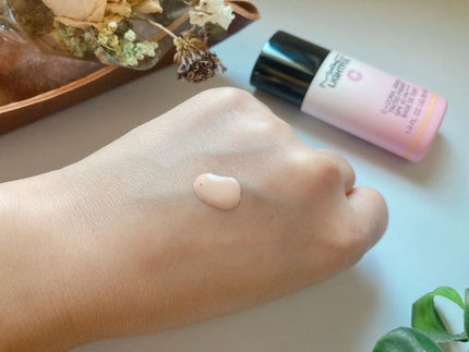 ライトフル C+ティンティッド プライマーSPF45(PA++++)/M・A・C/化粧下地を使ったクチコミ(3枚目)