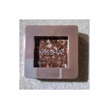 🌸MISSHA グリッタープリズム
     GBR01 セピアプリズム

グリッタープリズムシリーズはラメざっくざくでラメ好きにならたまらないアイシャドウなんですが、日本限定色が出ると聞いて発売してす