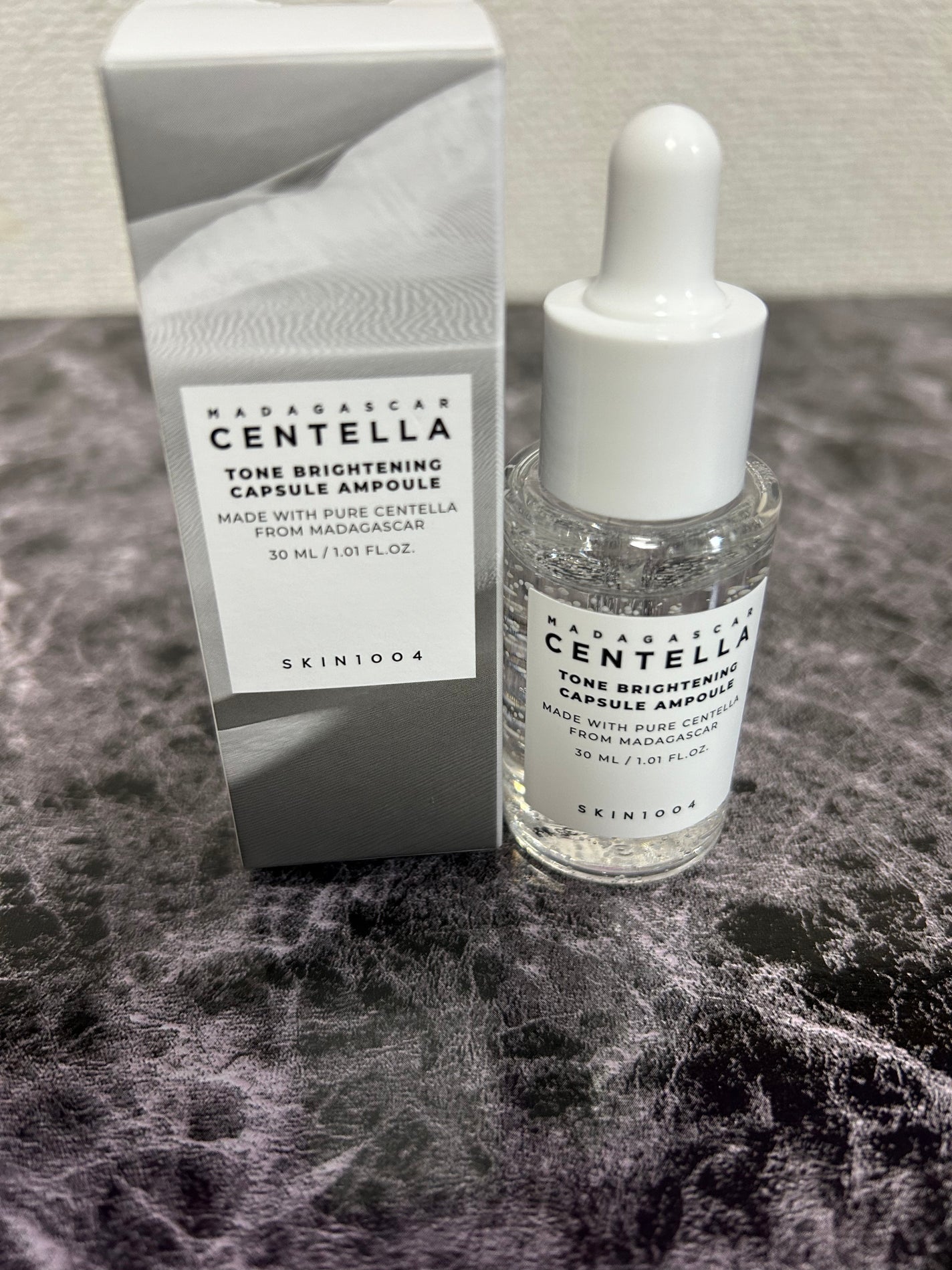 @m0_chan ♡フォロバ100♡ on LIPS 「@skin1004_japanトーブライトニングカプセルアンプ..」(1枚目)