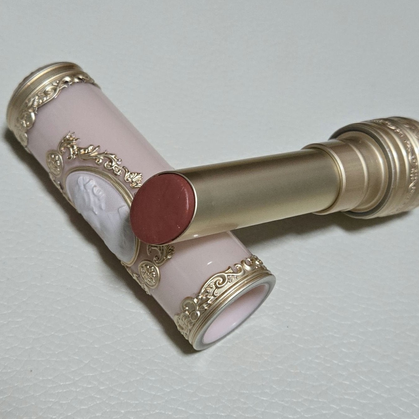 アントワネットメルティングルージュ/MilleFée/口紅を使ったクチコミ(3枚目)