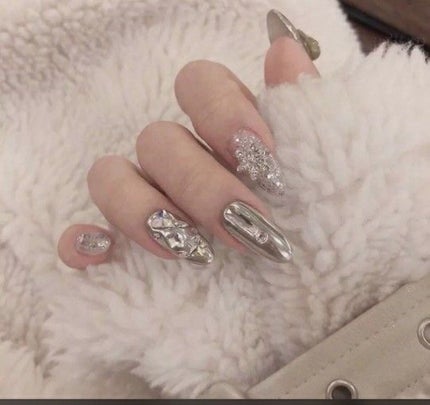 meru❤︎ on LIPS 「最近流行っている中国ネイルのおすすめアイデア💅最近TikTok..」(4枚目)