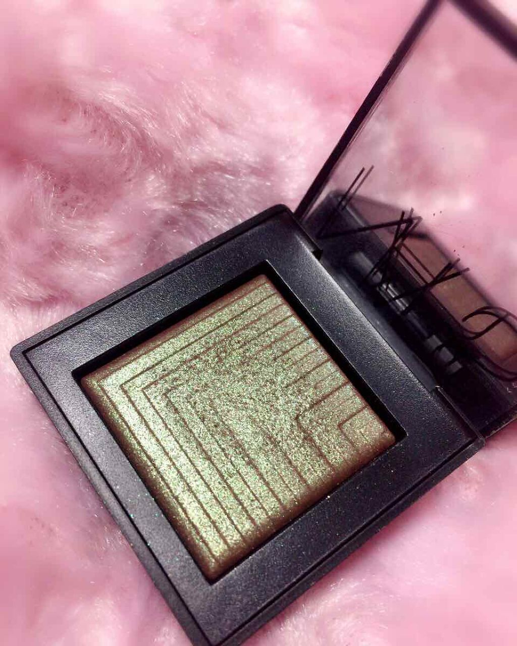 デュアルインテンシティーアイシャドー/NARS/単色アイシャドウを使ったクチコミ(1枚目)