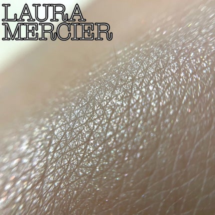 マットラディアンス ベイクドパウダー ハイライト01/ローラ メルシエ/パウダーハイライトを使ったクチコミ(6枚目)