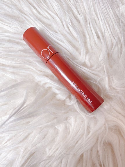 ジューシーラスティングティント/rom&nd/リップティントを使ったクチコミ(2枚目)