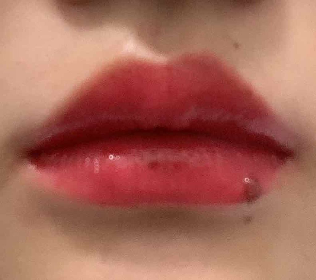 ヴェロア エクストリーム マット リップスティック/ローラ メルシエ/口紅を使ったクチコミ（3枚目）