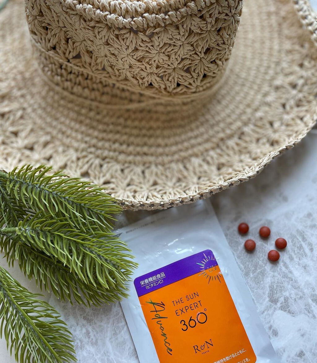 なぁな on LIPS 「☀️✨.毎日暑いですね〜☀️💦紫外線が本当に気になる季節だけど..」(1枚目)