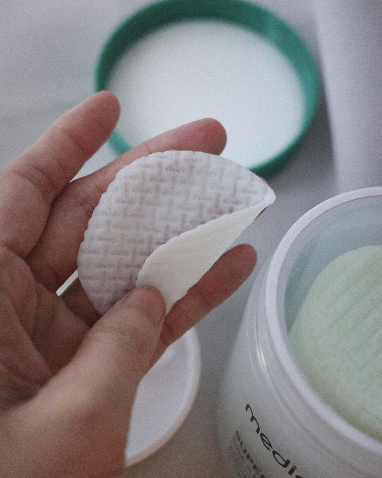 MEDICUBE スーパーシカパッドのクチコミ「MEDICUBE💚鎮静水分パッド

【MEDICUBE スーパーシカパッド】

.

たっぷり.....」（3枚目）