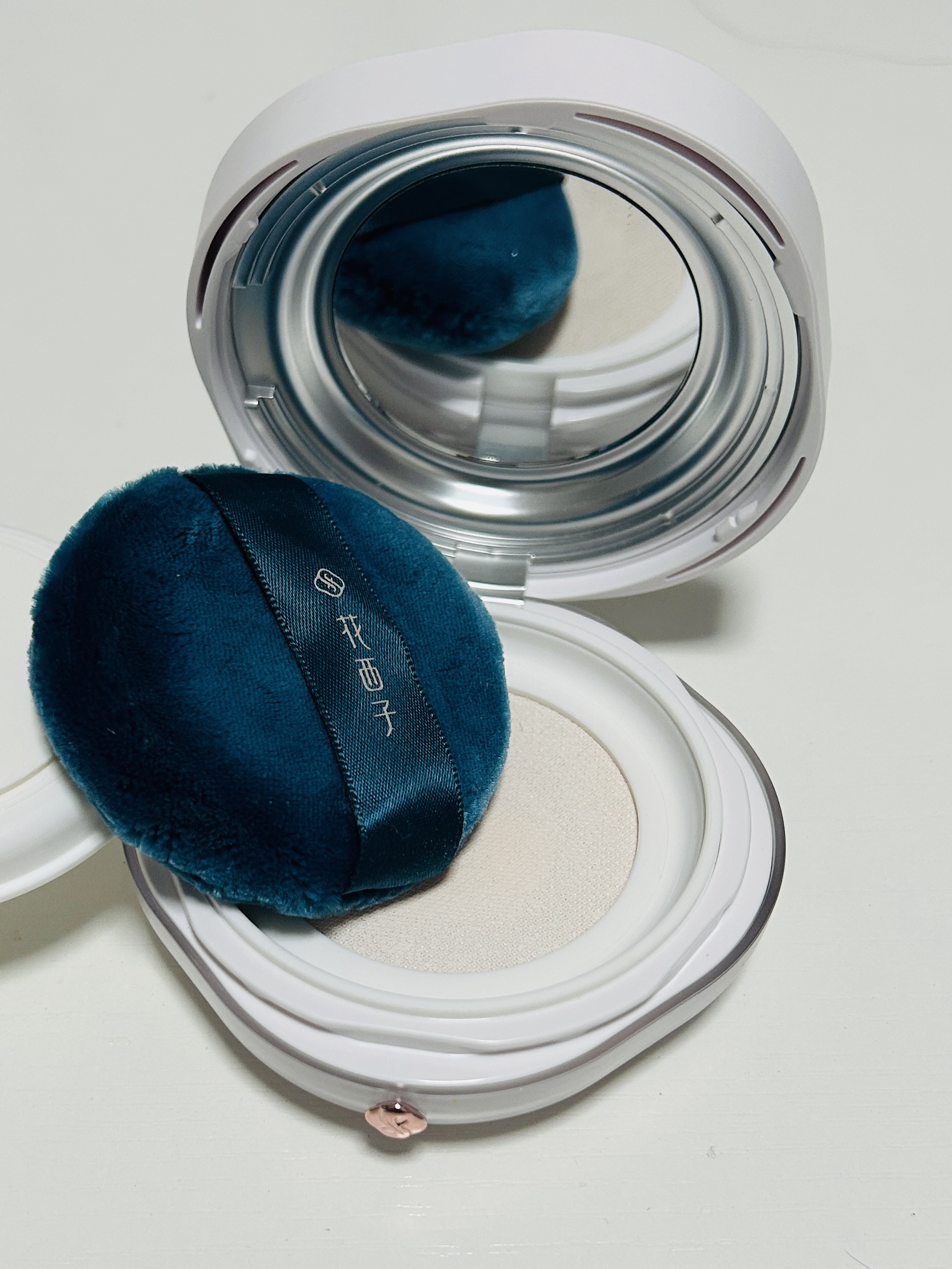 玉養桃花 ルースパウダー 01 ナチュラルパール/花西子/ルースパウダーを使ったクチコミ（2枚目）