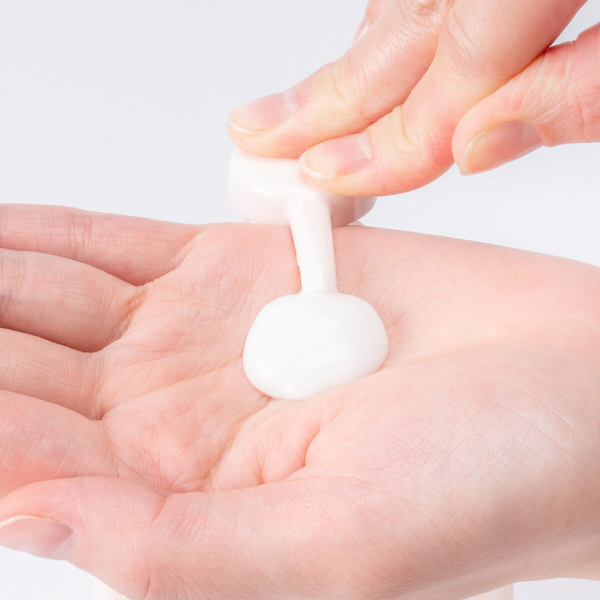 リラックス ミッドナイトリペア シャンプー／ヘアトリートメント (ストレート＆グロス) ヘアトリートメント本体 480ml