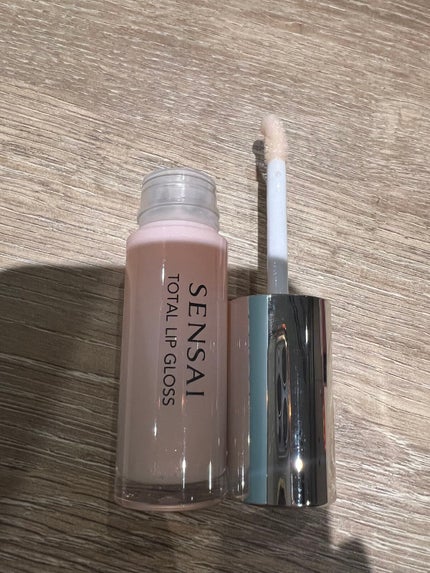 センサイ トータルリップグロス/SENSAI/リップグロスを使ったクチコミ(2枚目)